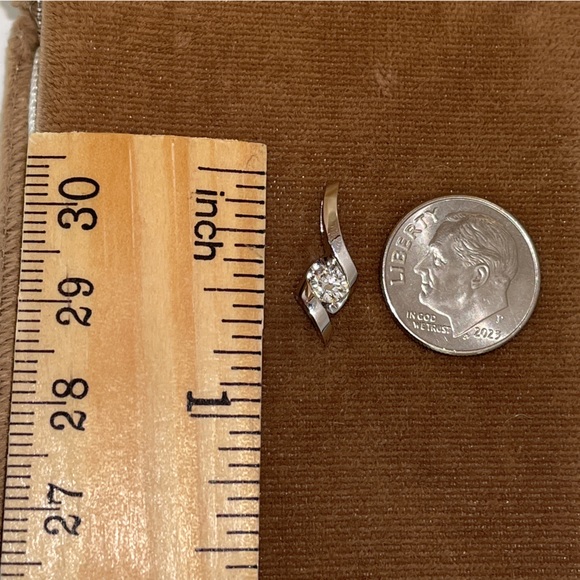 Solid 14K White Gold 1/4CT Round Cut Diamond Solitaire Designer SIRENA Pendant - Picture 7 of 14